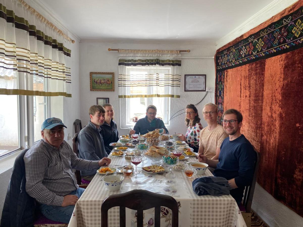 Guest House Kagan Toktogul Dış mekan fotoğraf